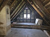Spitzboden - 