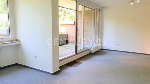 Wohn- & Schlafzimmer mit Zugang zum Balkon - 1 Zimmer Etagenwohnung zum Kaufen in Bochum