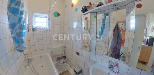 Badezimmer (2. OG links) - 