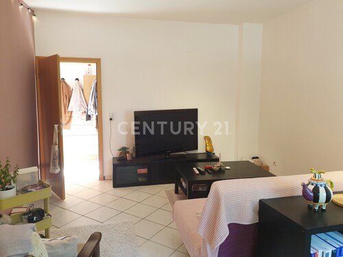 Wohnzimmer hinten - 2 Zimmer Etagenwohnung zur Miete in Dortmund