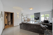 Wohnbereich mit Blick in die Diele - 4 Zimmer Wohn- & Geschäftshaus in Herne