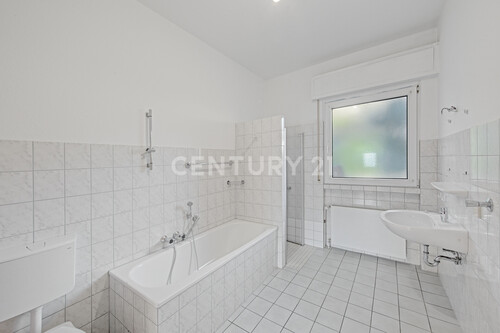 Wohnung rechts Tageslichtbad - 