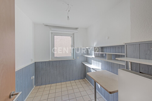 Wohnung links Arbeitszimmer ehem. Küche - 