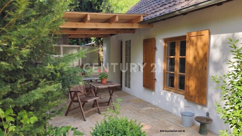 Terrasse / Visualisierung KI-generiert - Landliebe pur! Idyllische Alleinlage im Wald.