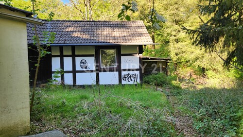 Schuppen / Werkstatt / Garage - 