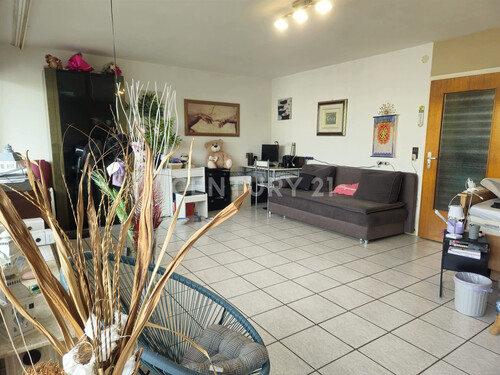 Wohnzimmer - Etagenwohnung mit 71,00 m² in Hagen zum Kaufen