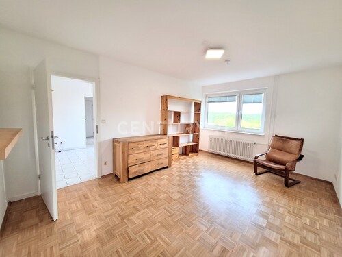 Wohnzimmer - 3.5 Zimmer Etagenwohnung zum Kaufen in Bochum