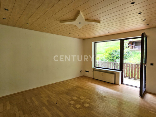 1. Obergeschoss-rechts-Wohnzimmer - 