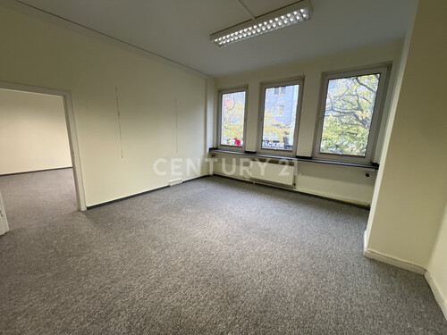 IMG_8798.HEIC - 8 Zimmer Büro zur Miete in Hagen