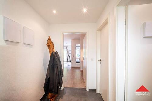 Diele - 4 Zimmer Reihenendhaus in Wuppertal