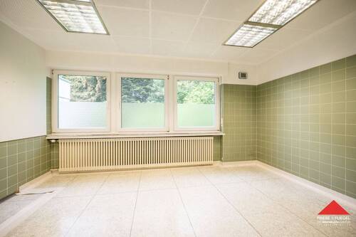 Zimmer 3 - 