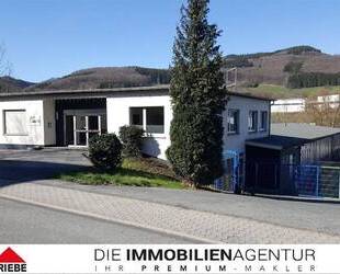 Große Gewerbehalle mit Büro und Kfz-Stellplätzen in Plettenberg
