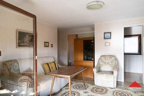 Wohnzimmer - Mehrfamilienhaus, Wohnhaus mit 42,00 m&sup2; in Meinerzhagen zum Kaufen