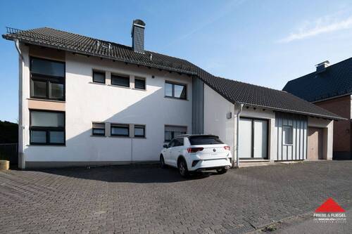 Außenansicht - Mehrfamilienhaus, Wohnhaus zum Kaufen in Kierspe
