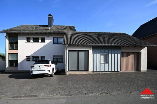 Außenansicht - Mehrfamilienhaus, Wohnhaus in Kierspe