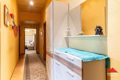 Flur 1 - 1 Zimmer Mehrfamilienhaus, Wohnhaus in Kierspe