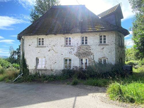 Seitenansicht - 5 Zimmer Mehrfamilienhaus, Wohnhaus zum Kaufen in Gummersbach
