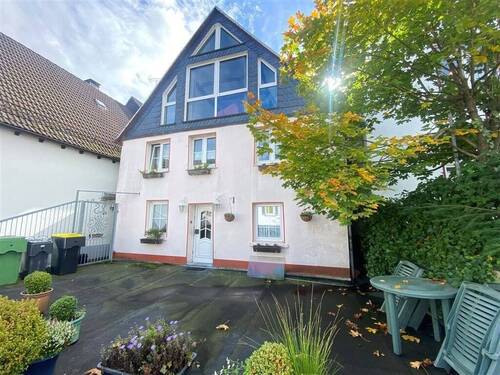 Terrasse - 4 Zimmer Mehrfamilienhaus, Wohnhaus zum Kaufen in Meinerzhagen
