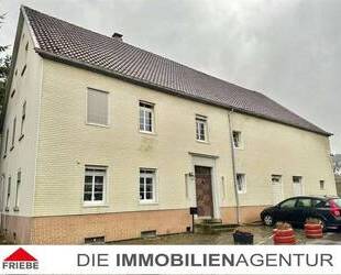 Bauernhaus mit Nebengebäuden in ländlicher Sackgassenlage - Lüdenscheid