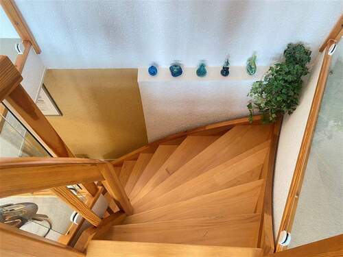 Treppenaufgang - 4 Zimmer Etagenwohnung in Meinerzhagen