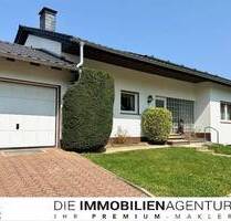 Schönes Einfamilienhaus mit Einliegerwohnung, Garage und Carport - Meinerzhagen