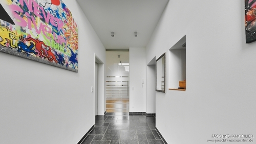 Eingang - 880.000,00&nbsp;EUR Kaufpreis, ca.&nbsp; 208,47&nbsp;m&sup2;&nbsp;Wohnfl&auml;che