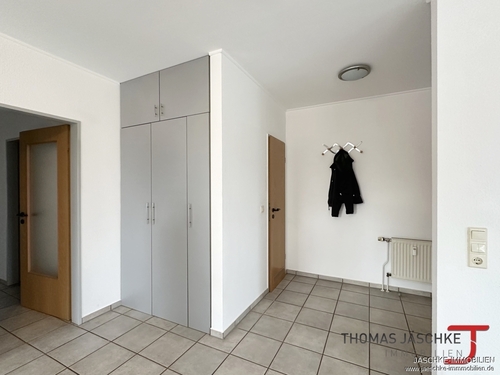 Eingangsbereich (Baugleiche Wohnung darüber) - 