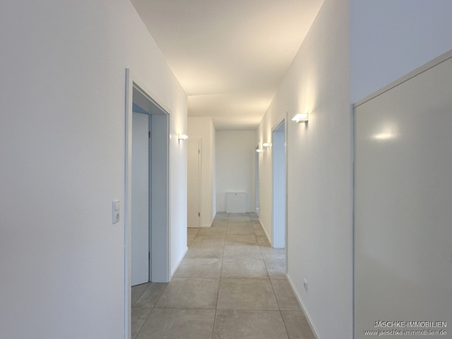 Diele (EG) - Zweifamilienhaus mit 163,45 m&sup2; in Simmerath / Lammersdorf zum Kaufen