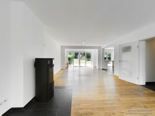 Wohnzimmer / Esszimmer - 6 Zimmer Reihenendhaus zum Kaufen in Aachen / Steinebrück