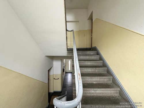 Treppenhaus - 3 Zimmer Etagenwohnung zum Kaufen in Aachen