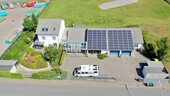 Ansicht Süden - Großzügiges Wohnen und Arbeiten vereint Einfamilienwohnhaus mit Gewerbeeinheit!