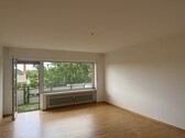 Wohn- und Esszimmer - 2 Zimmer Dachgeschoßwohnung zur Miete in Münster