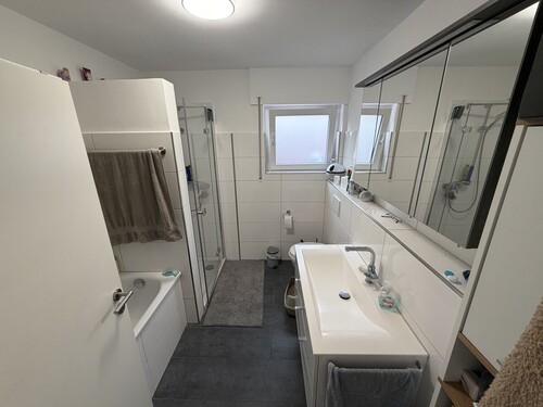 Erdgeschoss Bad - 8 Zimmer Zweifamilienhaus zum Kaufen in Sendenhorst / Albersloh