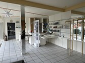 Blick zum Empfangsbereich - 