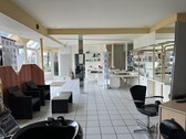 Blick in den Friseur-Eingangsbereich - 