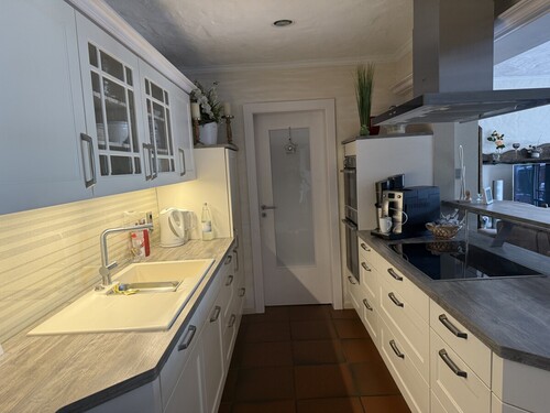 Wohnung - Obergeschoss: Teil der offenen Küche - 