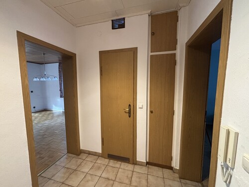 Flur EG-Wohnung - 