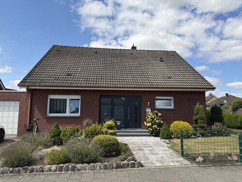 Ansicht straßenseitig - 