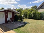 Blick zum Gartenhaus - 