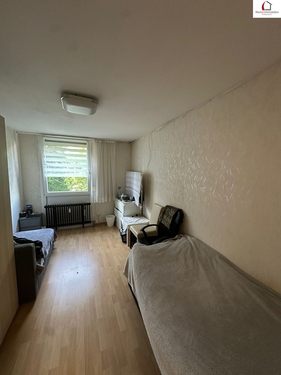 Kinder o. Arbeitszimmer - 