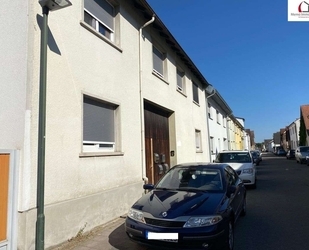 °°° MEHRFAMILIENHAUS MIT 4 WOHNUNGEN, 3 GARAGEN, GARTEN UND AUSBAUPOTENZIAL °°° - Dettenheim