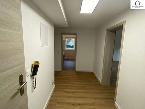 Diele - 2.5 Zimmer Etagenwohnung zur Miete in Sandhausen