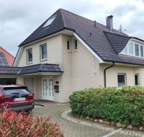 Modernes Zweifamilienhaus mit Doppelgarage und separater großer Bürofläche. - Asendorf b Bruchhausen-Vilsen