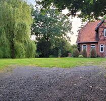 Historisches Niedersachsenhaus mit ca. 9,22 ha. Hof- u. arrondierte Ackerfläche in Alleinlage - Wietzen