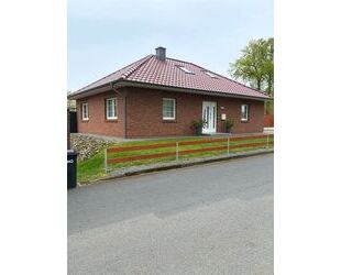 Junger stilvoller Bungalow, Bj. 2016, Solar, Kamin, Gute Lage. Sofort Verfügbar - Kirchdorf b Sulingen