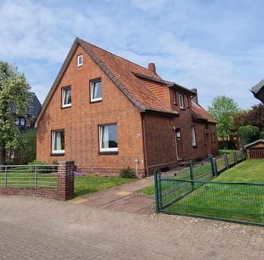 Wohnhaus - Gepflegtes Einfamilienhaus in exponierte Lage!