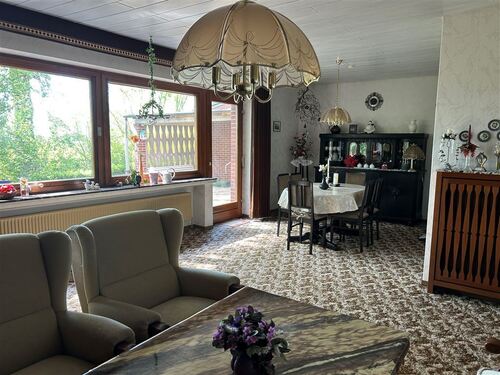 Wohnzimmer mit Anbindung zur Terrasse - 