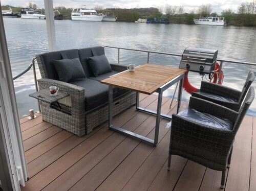 Eine Terrasse zum dinieren - 