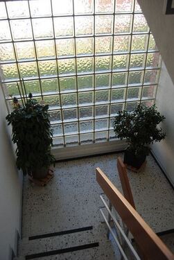 Treppenhaus - 2 Zimmer Erdgeschoßwohnung zur Miete in Garbsen