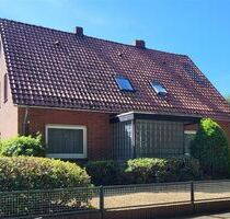 Zweifamilienhaus in ruhiger dörflicher Lage wartet auf Sie ... - Balge